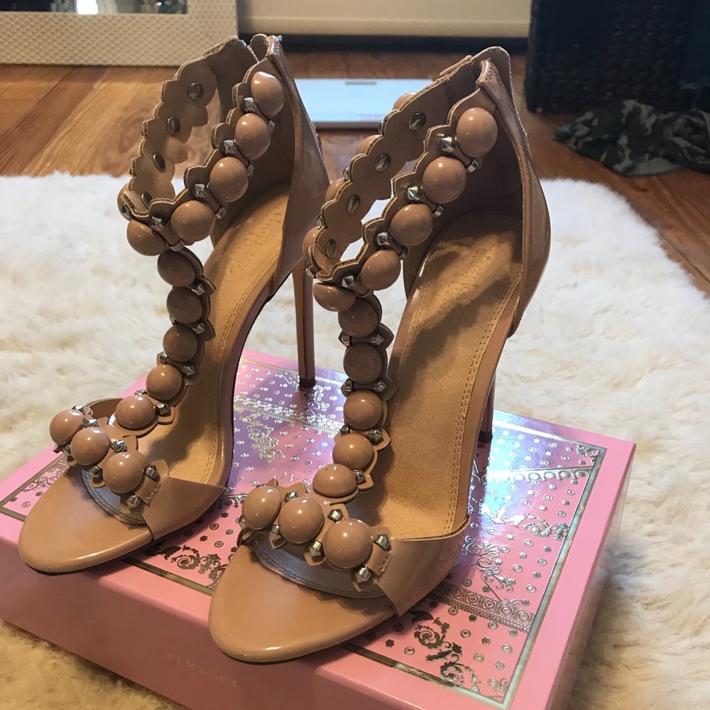 Charlotte Russe size 8 heels